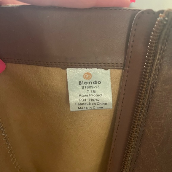 Beautiful Brown Leather Boots - Picture 2 of 3